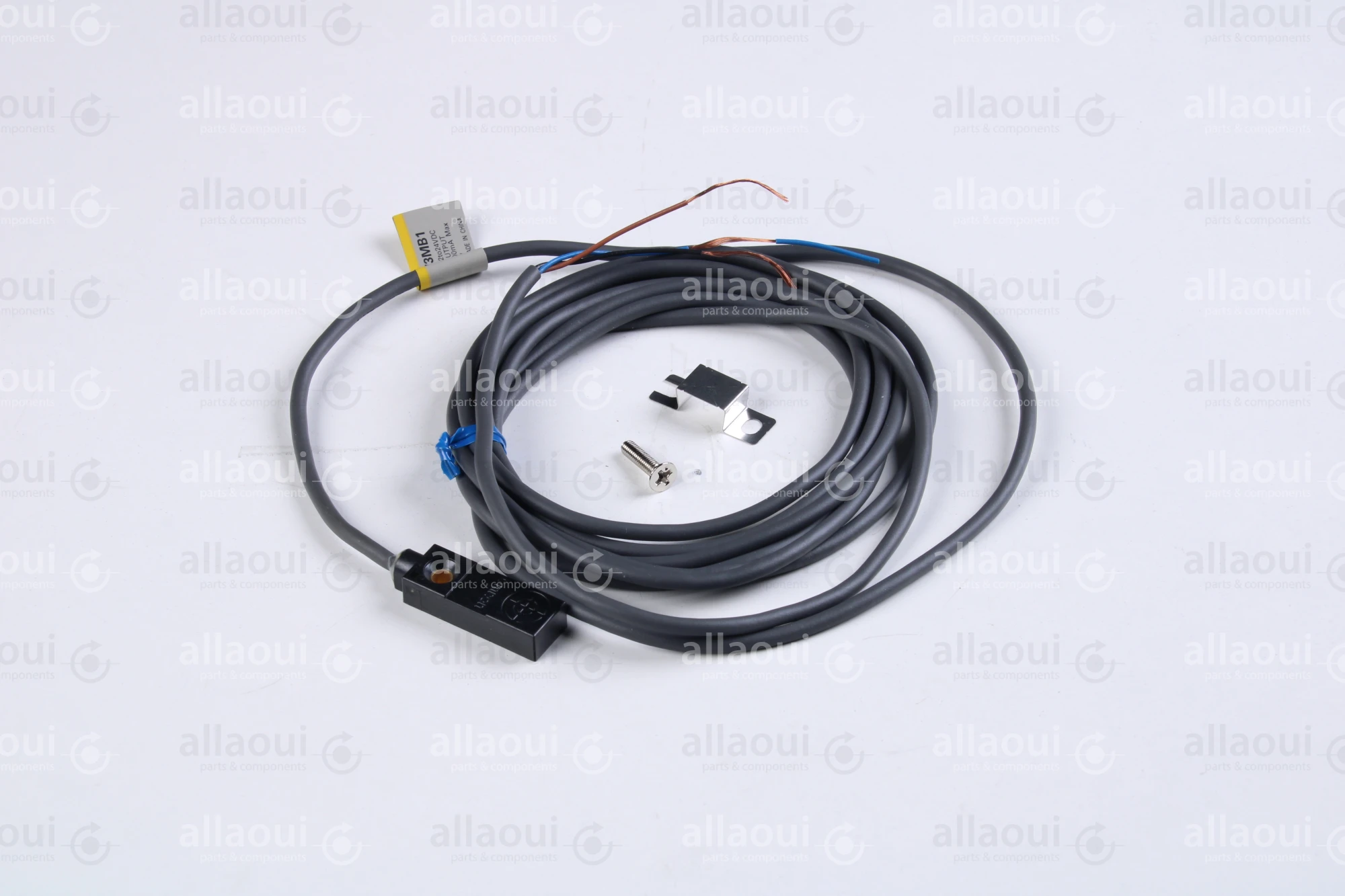 Omron Proximity sensor TL-W3MB1 Omron Proximity sensor TL-W3MB1
