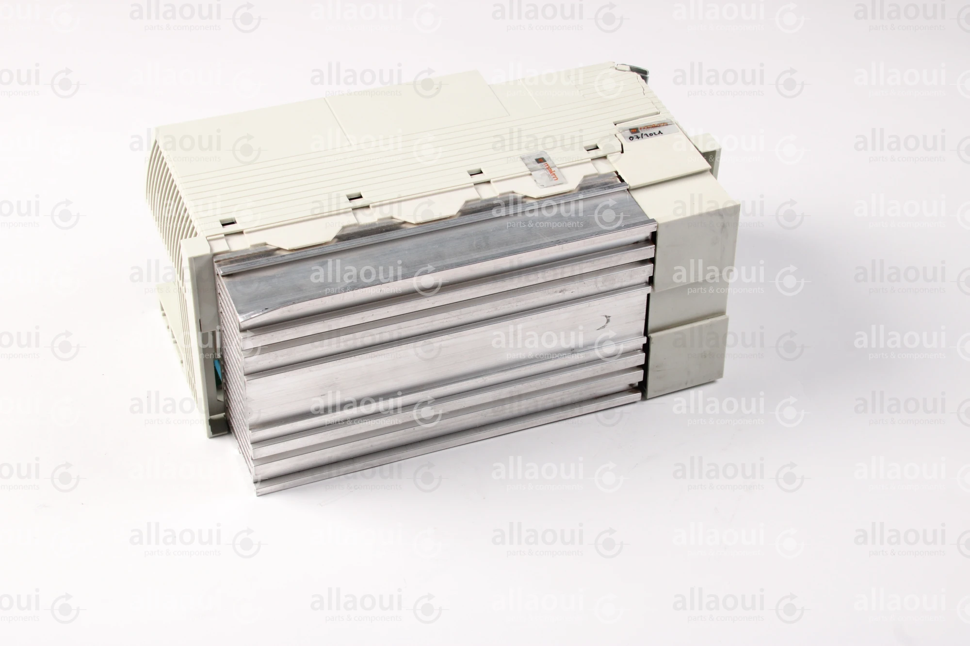 Lenze Frequency Inverter E82EV552K4C Lenze Frequency Inverter E82EV552K4C