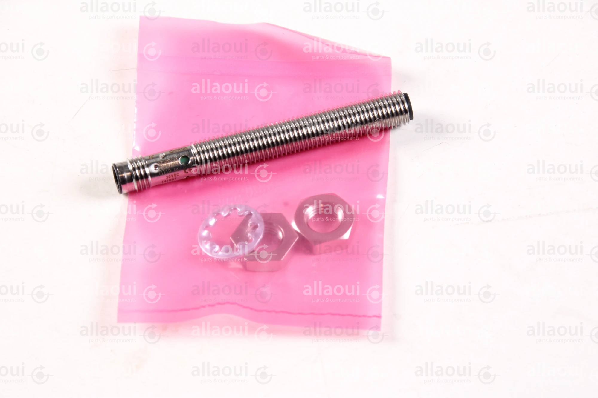 Omron Proximity Sensor E2B-S08LS02-MC-B1 Omron Proximity Sensor E2B-S08LS02-MC-B1