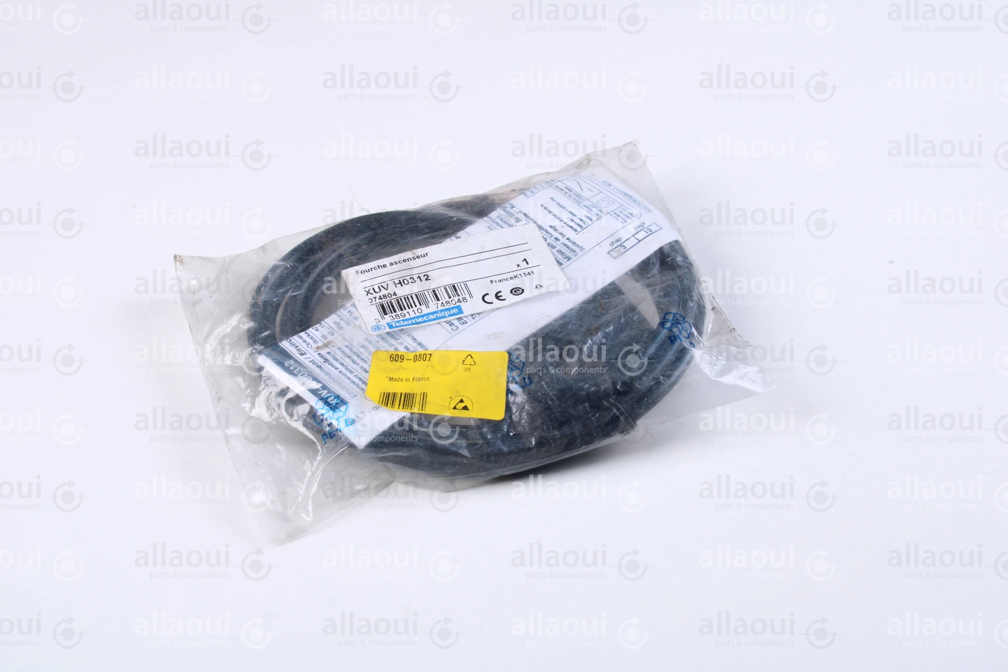 Telemecanique Proximity Switch XUV H0312 Telemecanique Proximity Switch XUV H0312