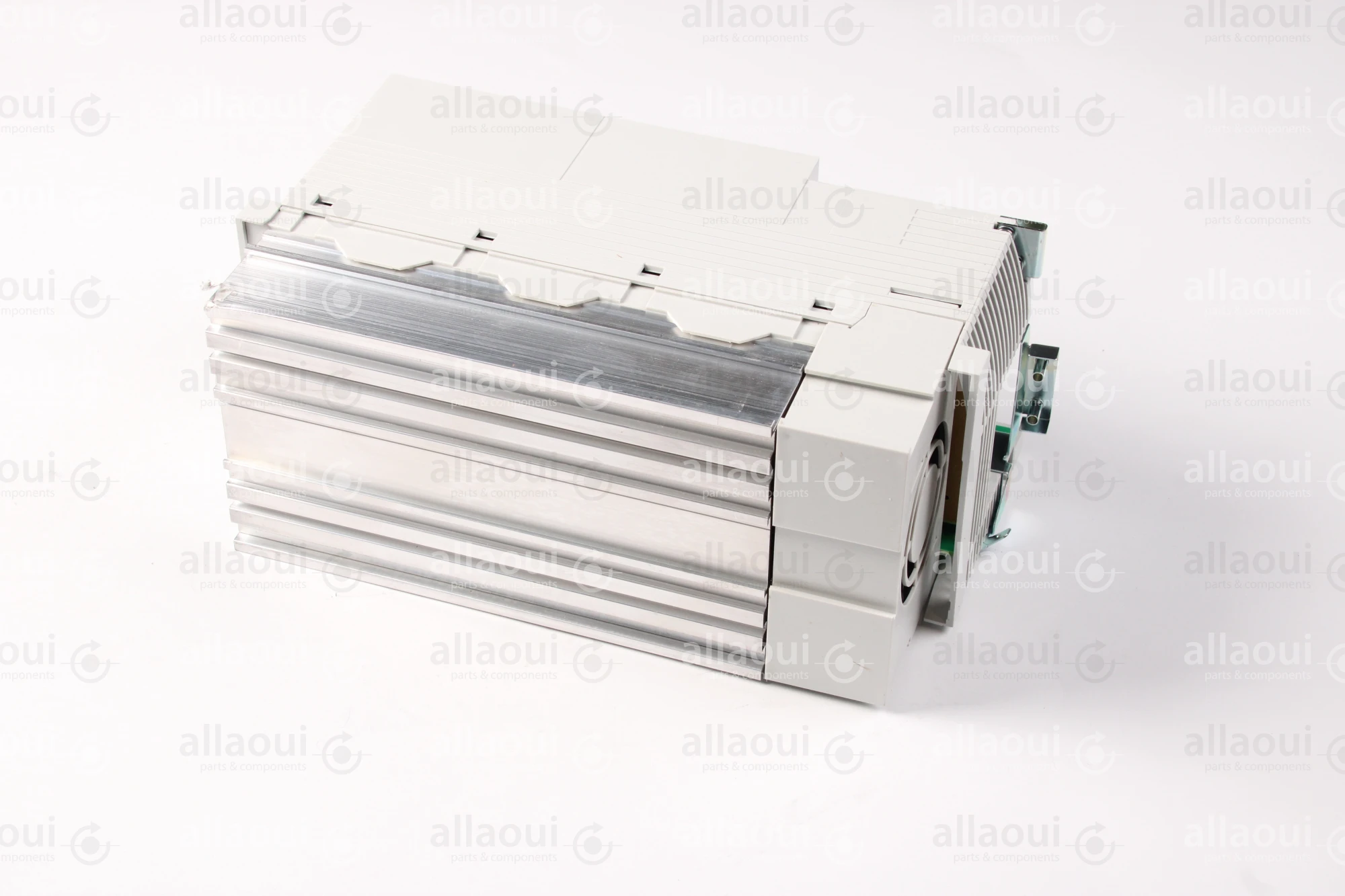 Lenze Frequency Inverter E82EV552K4C Lenze Frequency Inverter E82EV552K4C