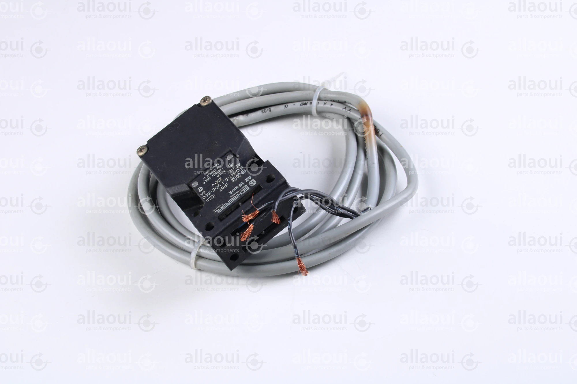 Schmersal Safety Switch + Control Cable AZ16ZVRK Schmersal Safety Switch + Control Cable AZ16ZVRK