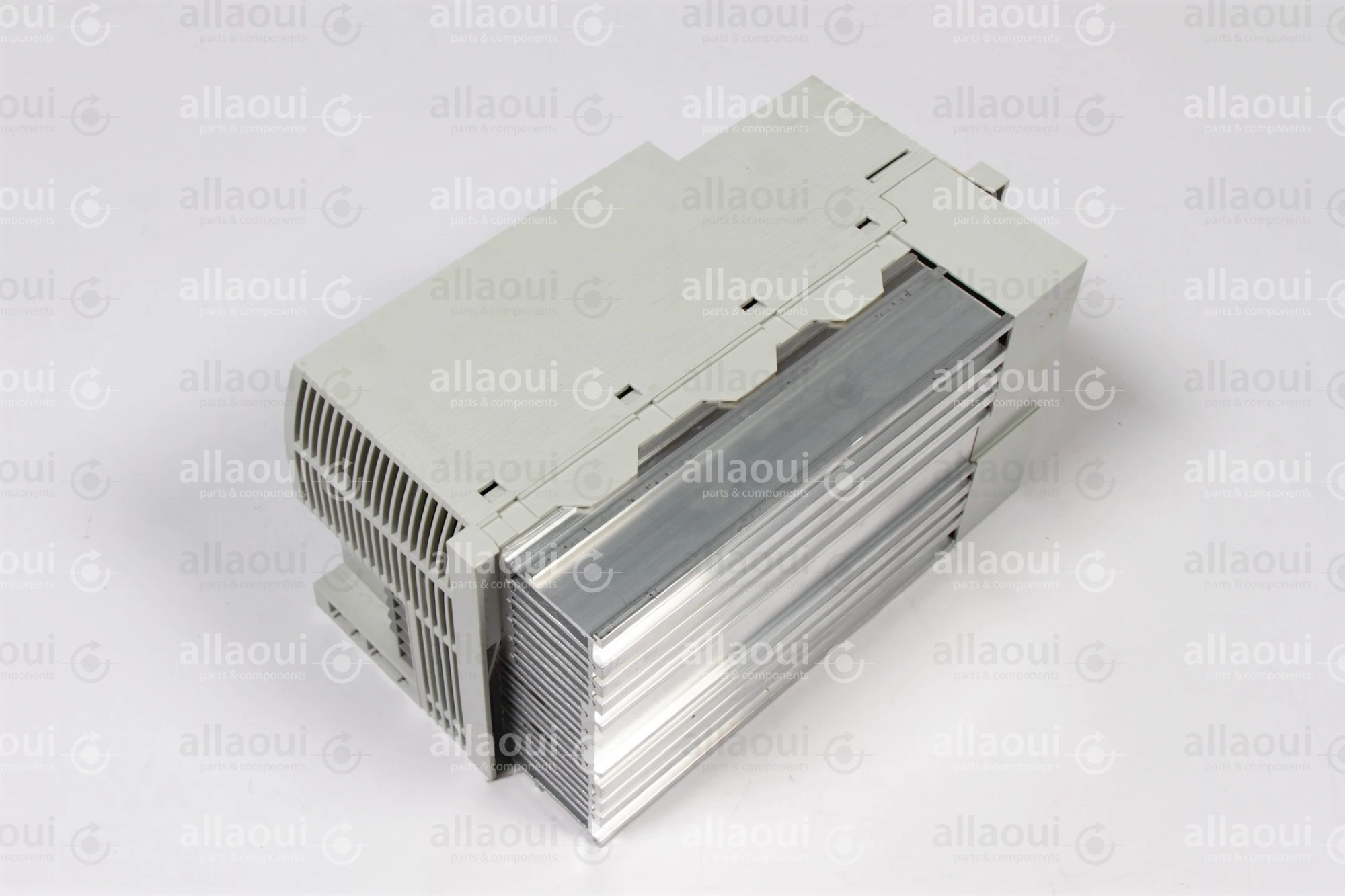 Lenze Frequency Converter E82EV752_4C040 Lenze Frequency Converter E82EV752_4C040