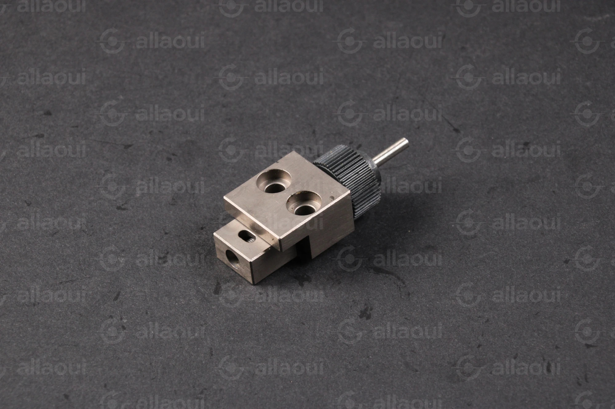 Komori Screw + 2 X Nut PIJ4013401 Komori Screw + 2 X Nut PIJ4013401