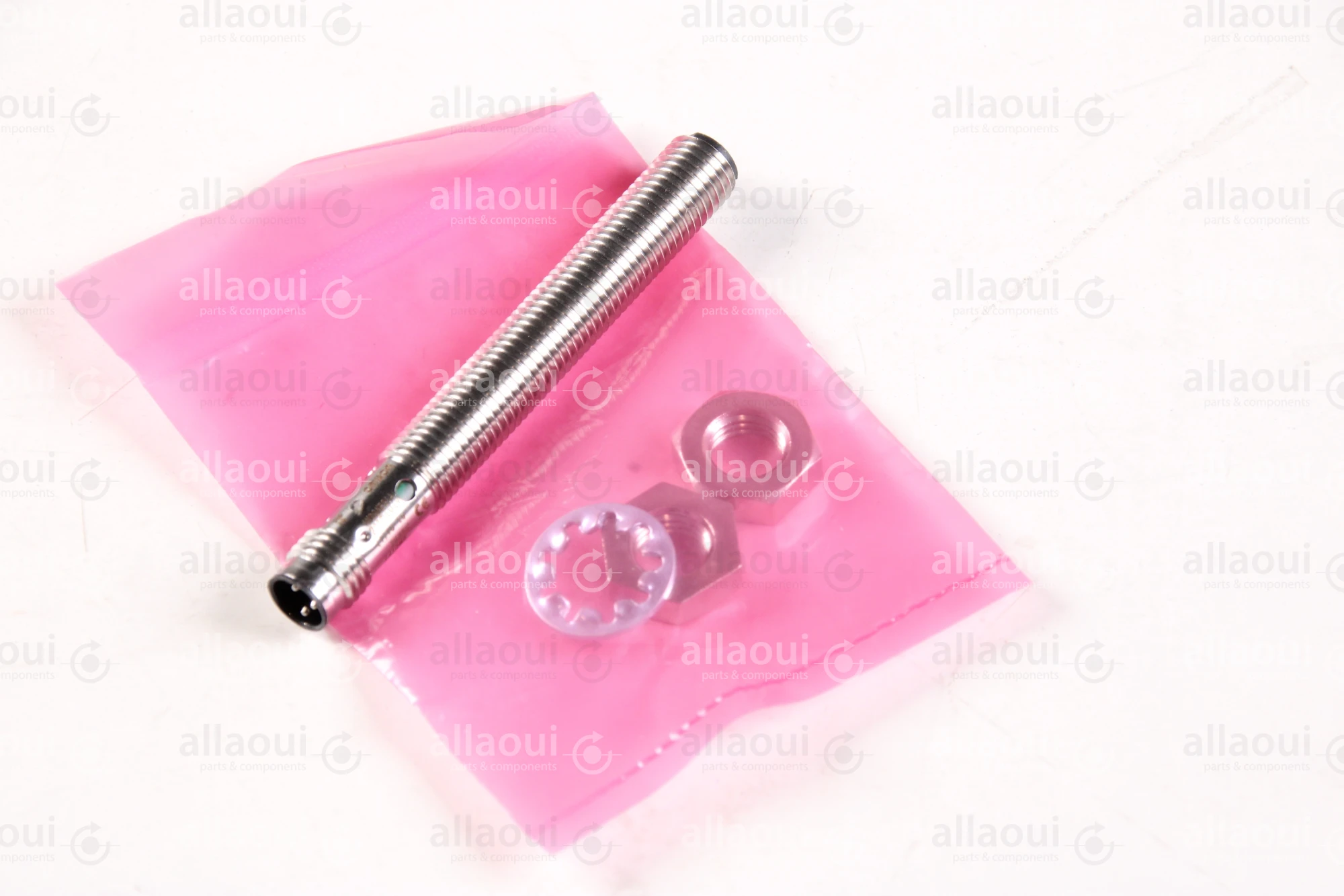 Omron Proximity Sensor E2B-S08LS02-MC-B1 Omron Proximity Sensor E2B-S08LS02-MC-B1