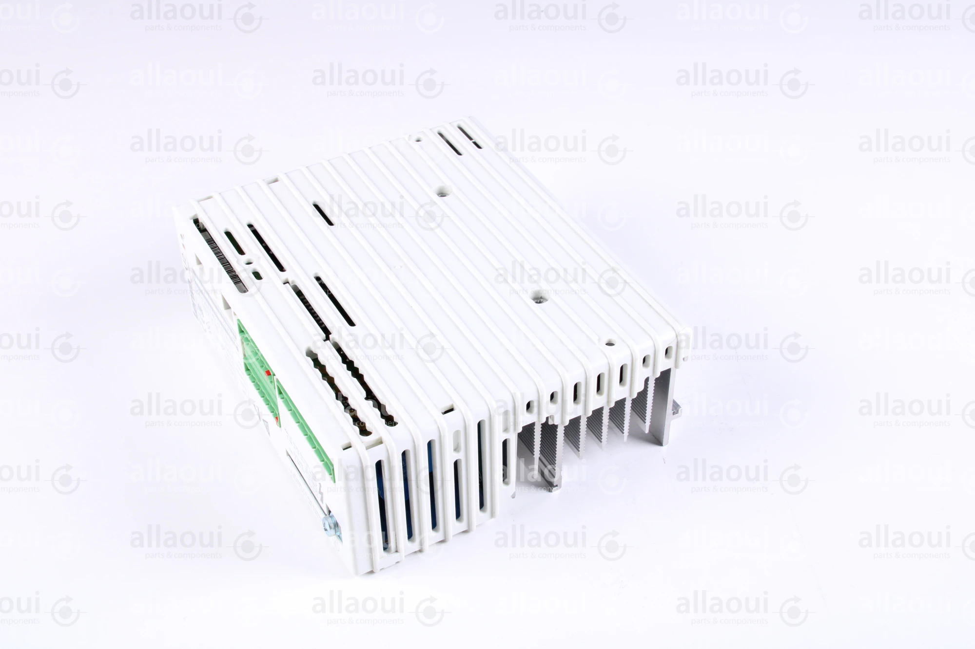 Lenze Frequency Converter 33.8201_E 33.8201_E Lenze Frequency Converter 33.8201_E 33.8201_E