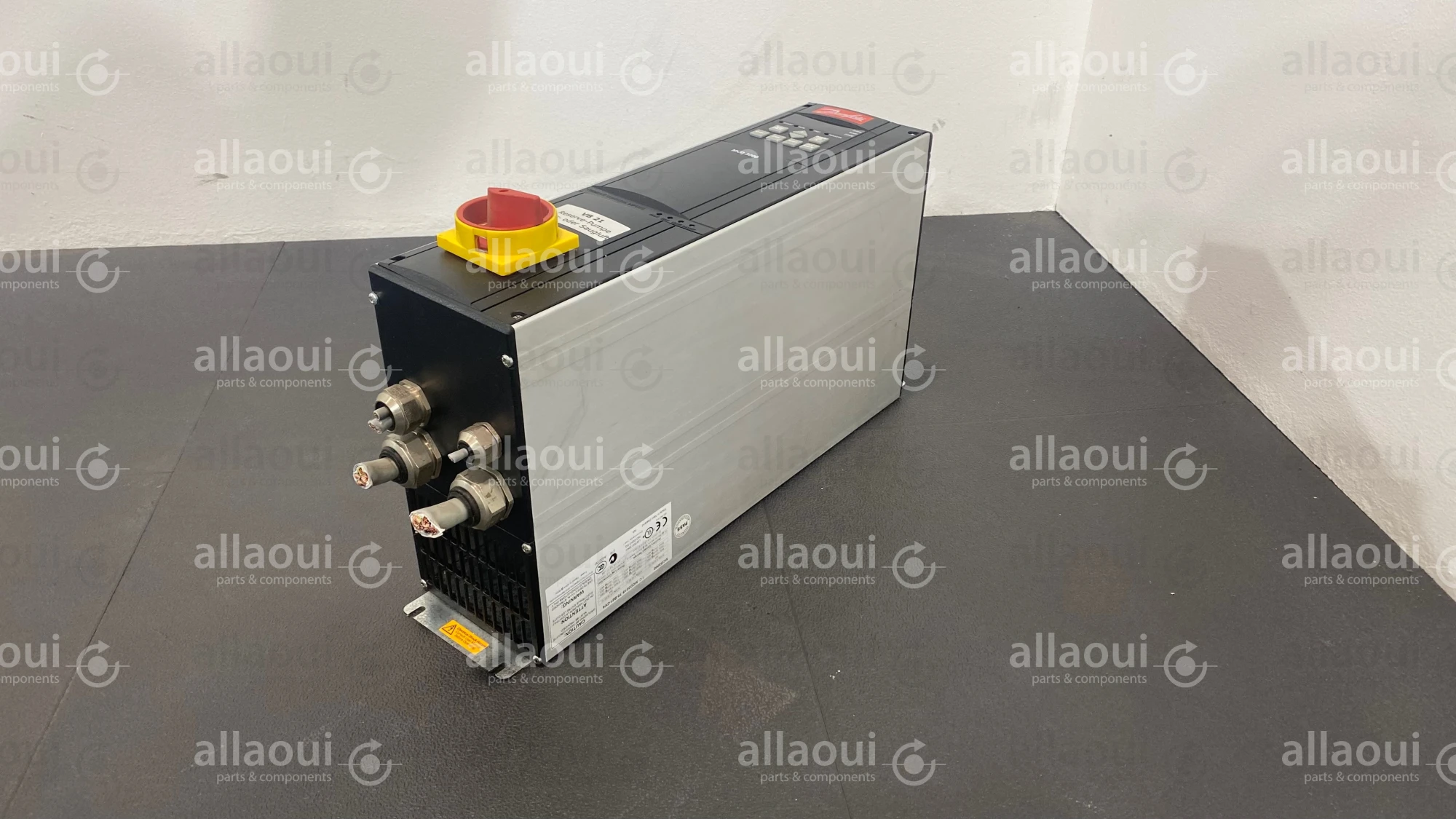 Danfoss Softstarter MCD3000 MCD3015-T5-B21-CV4 Danfoss Softstarter MCD3000 MCD3015-T5-B21-CV4