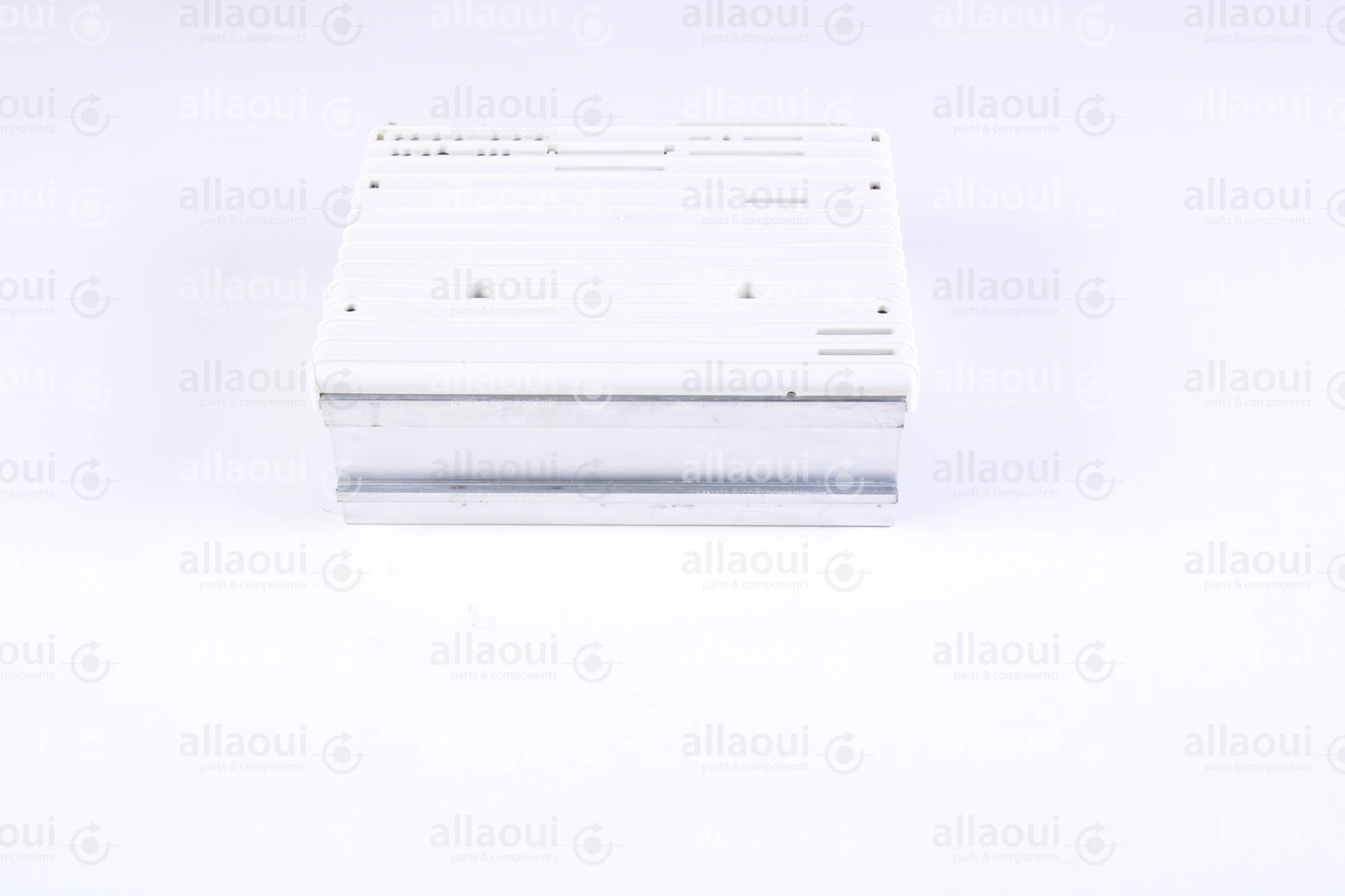 Lenze Frequency Converter 33.8201_E 33.8201_E Lenze Frequency Converter 33.8201_E 33.8201_E