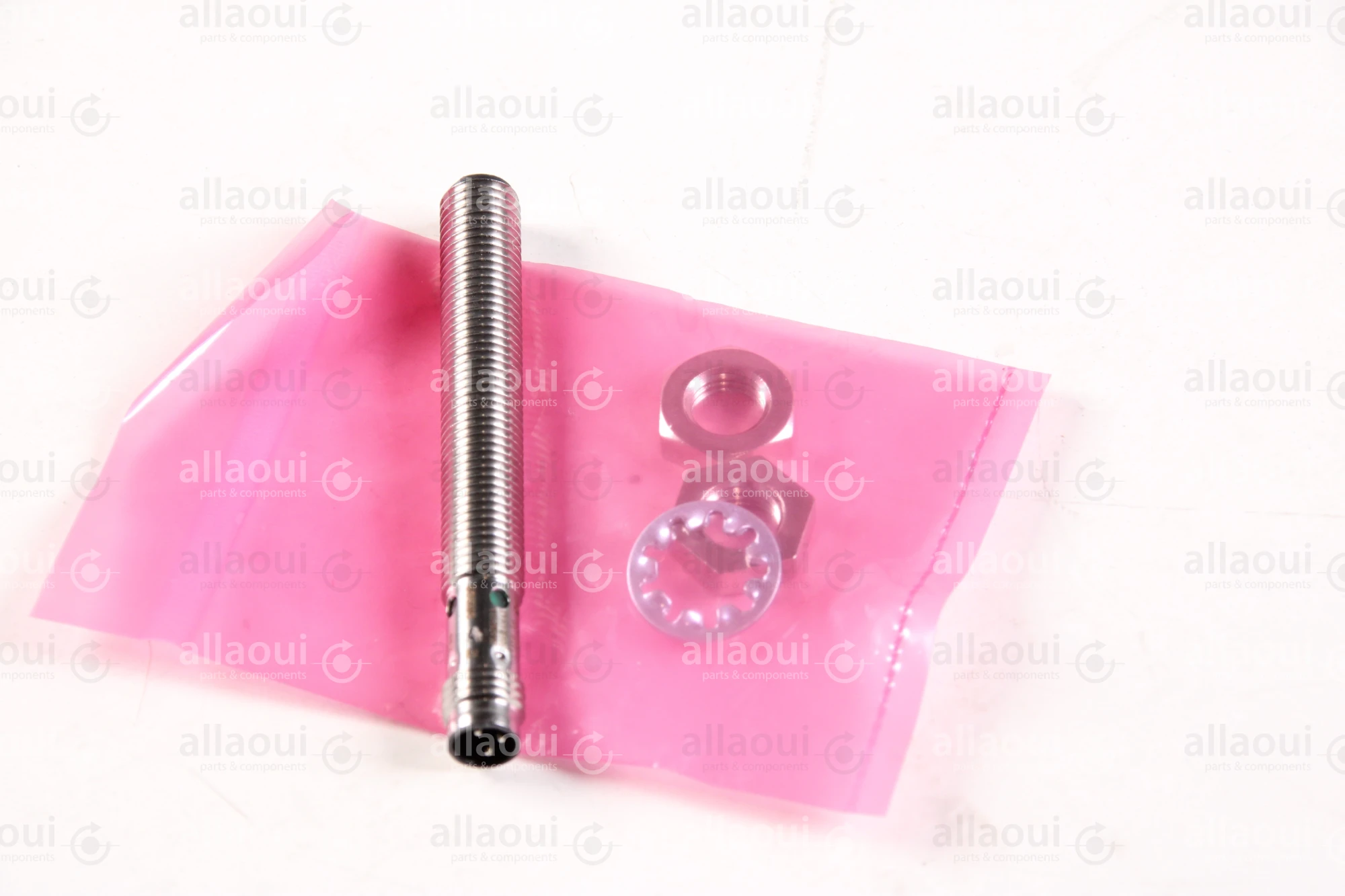 Omron Proximity Sensor E2B-S08LS02-MC-B1 Omron Proximity Sensor E2B-S08LS02-MC-B1