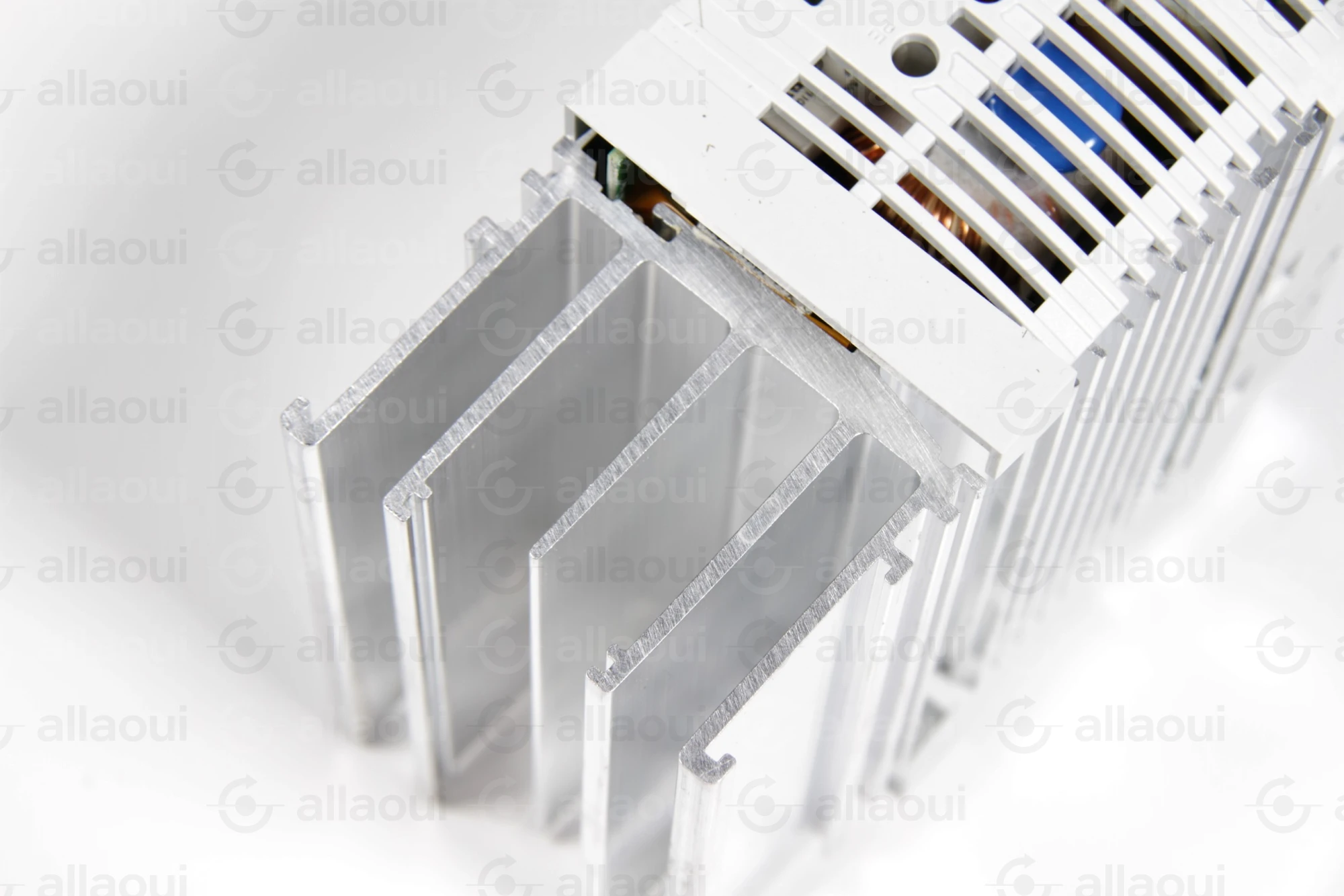 Lenze Frequency Converter 8200 Vector E82EV371_2C Lenze Frequency Converter 8200 Vector E82EV371_2C