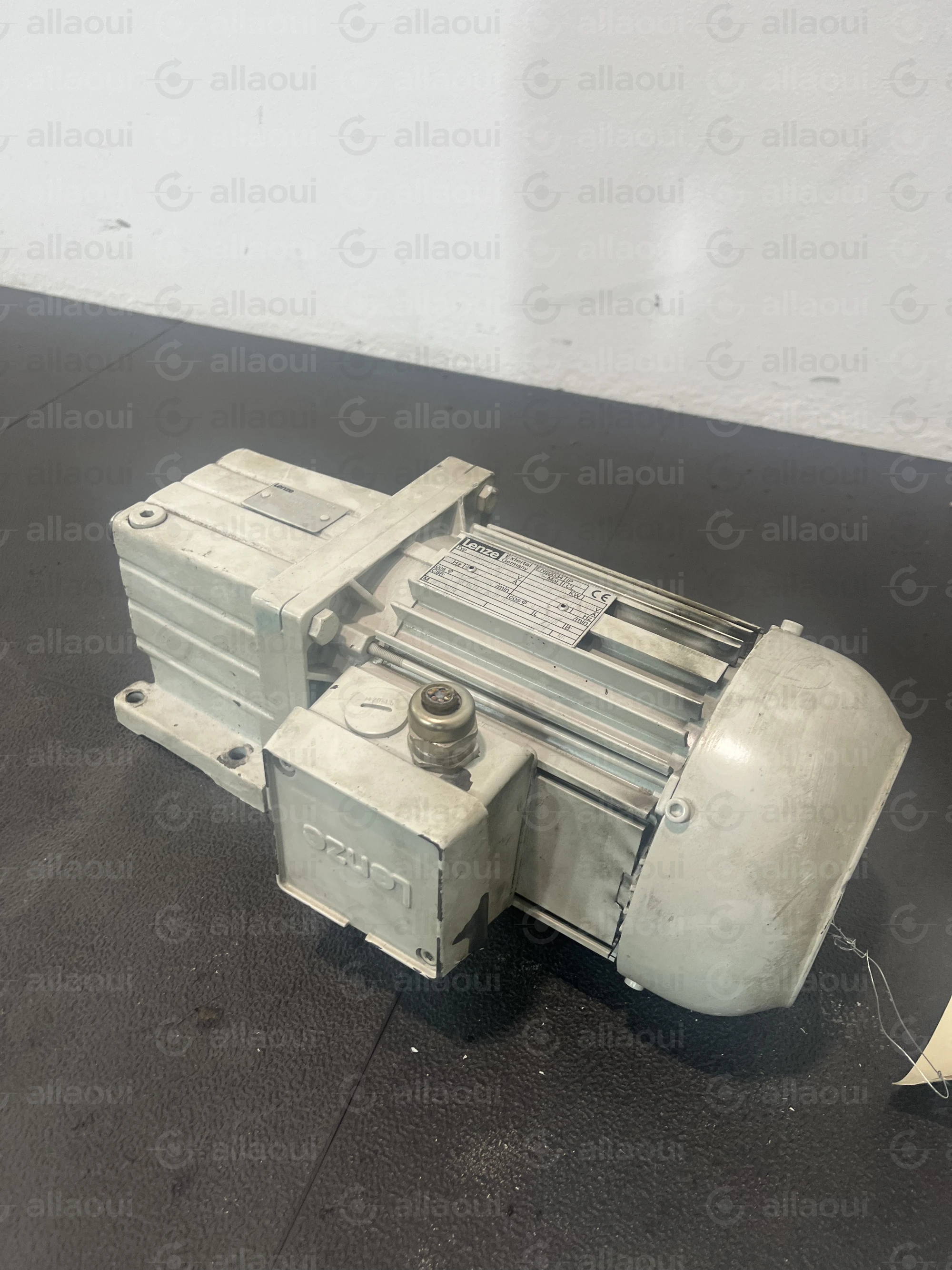Lenze Motor MDXMA1M 080-32 Lenze Motor MDXMA1M 080-32