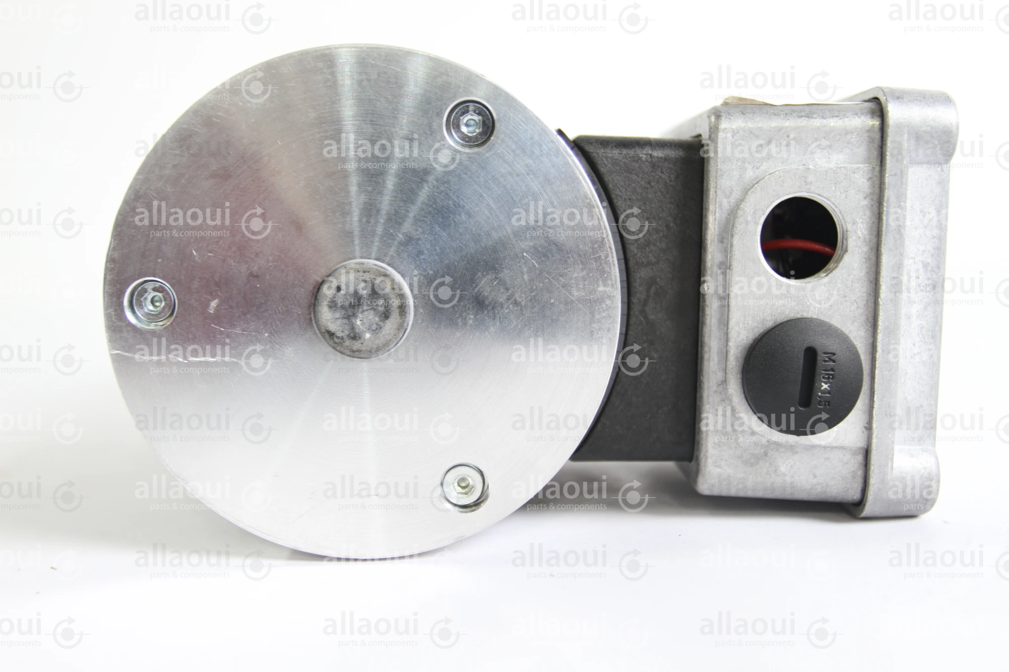 Lenze Gear motor without frontal attachment SPL52-2UVCR-056N21 Lenze Gear motor without frontal attachment SPL52-2UVCR-056N21