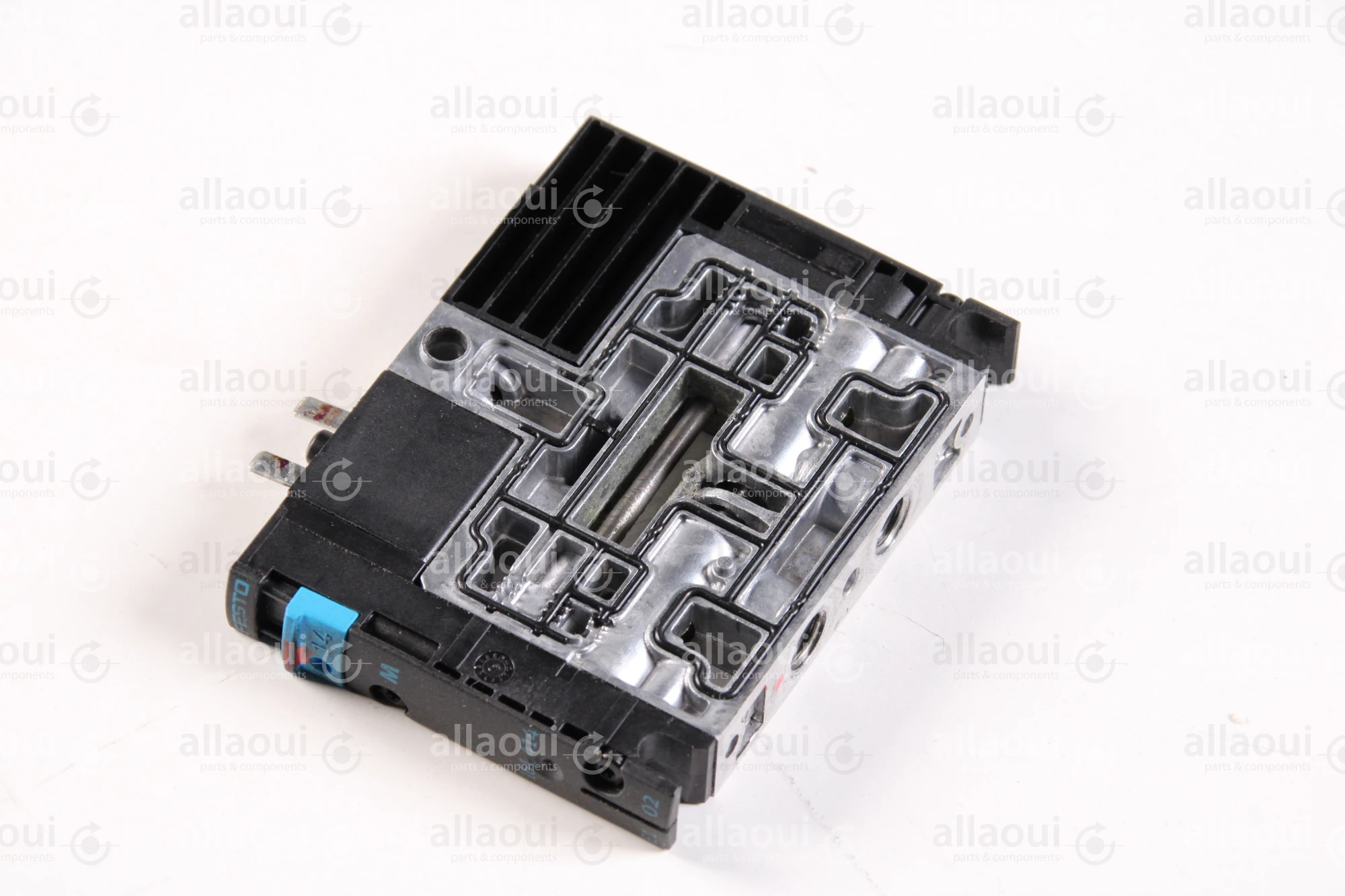 Festo Solenoid Valve CPV10-M1H-5LS-M7 Festo Solenoid Valve CPV10-M1H-5LS-M7
