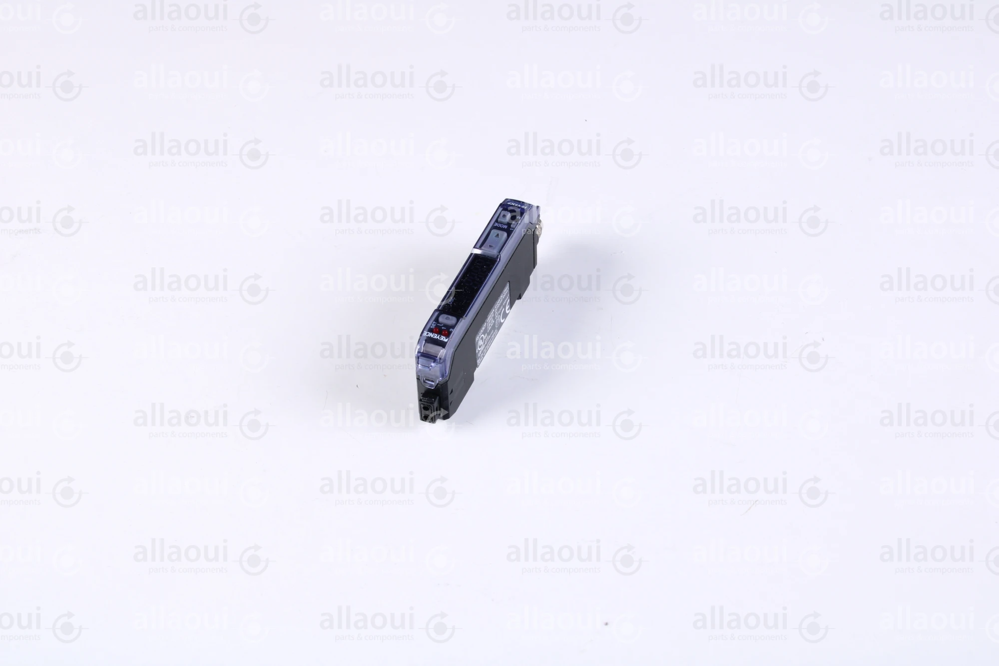 Keyence Fibre Amplifier M8 Connector Type FS-V33CP Keyence Fibre Amplifier M8 Connector Type FS-V33CP