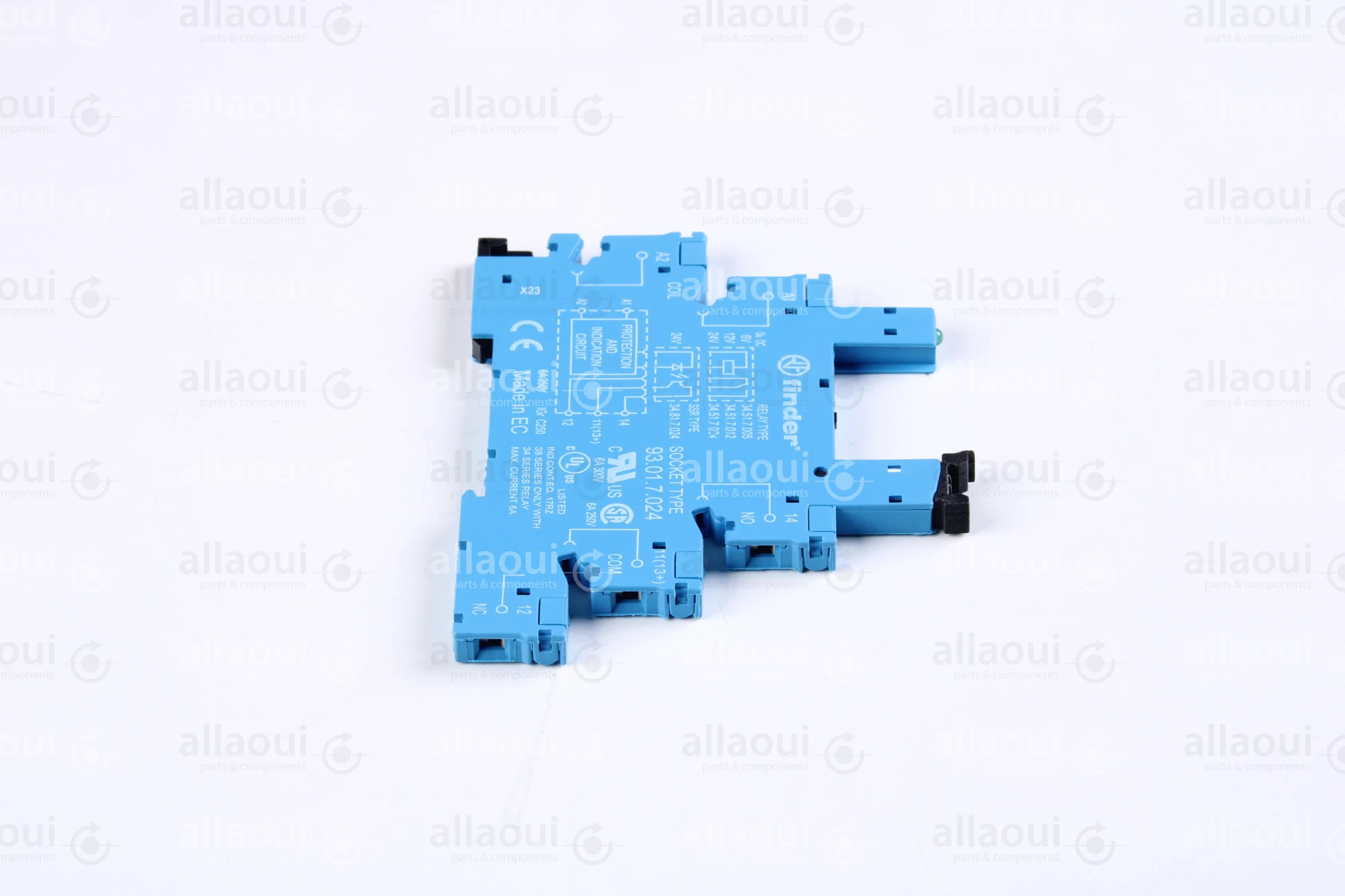 Finder Relay socket with retaining bracket 93.01.7.024 Finder Relay socket with retaining bracket 93.01.7.024