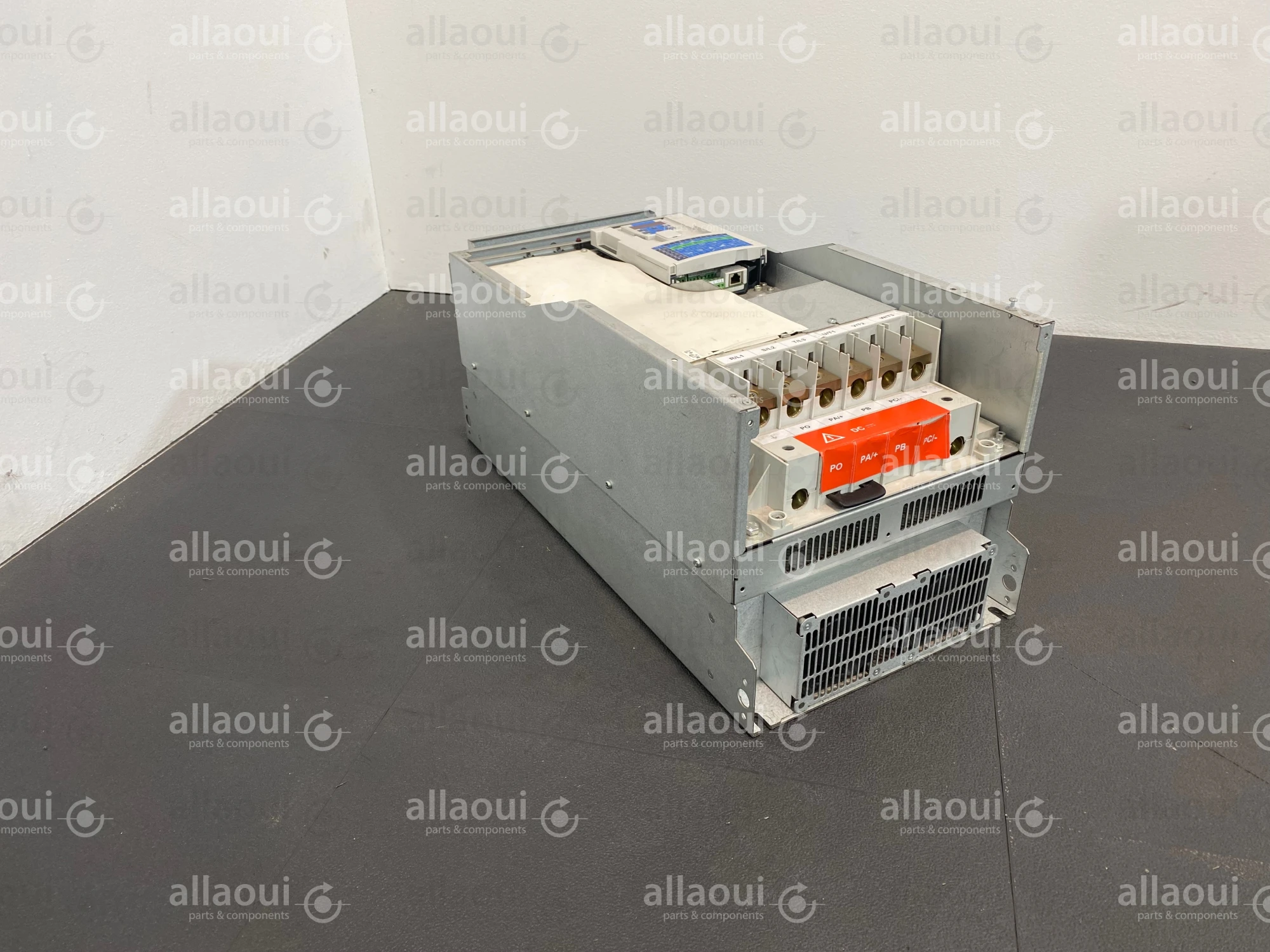 Schneider Electric Frequency Converter (Without Cover) ME4D75AAA Schneider Electric Frequency Converter (Without Cover) ME4D75AAA