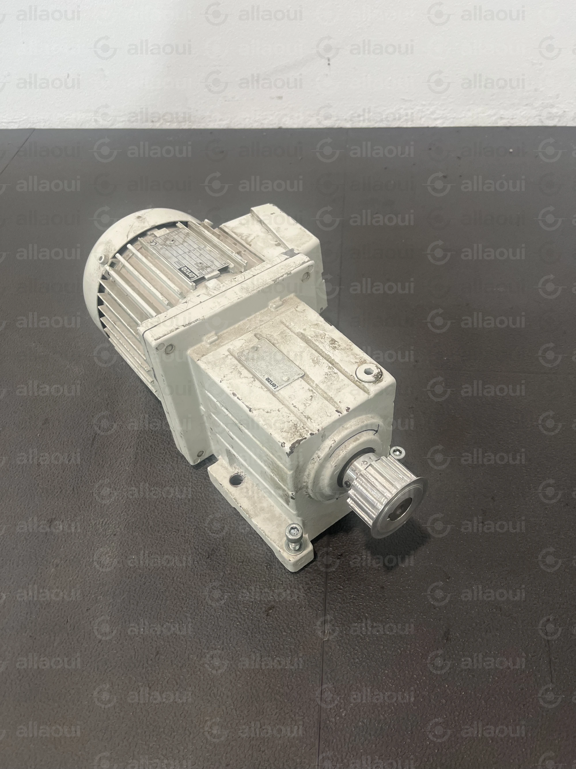 Lenze Motor DERAXX 071-32 Lenze Motor DERAXX 071-32