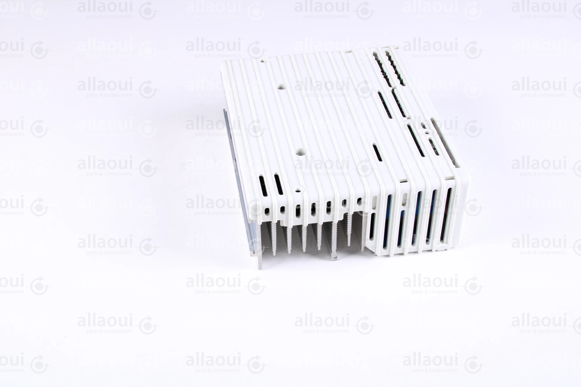 Lenze Frequency Converter 33.8201_E 33.8201_E Lenze Frequency Converter 33.8201_E 33.8201_E