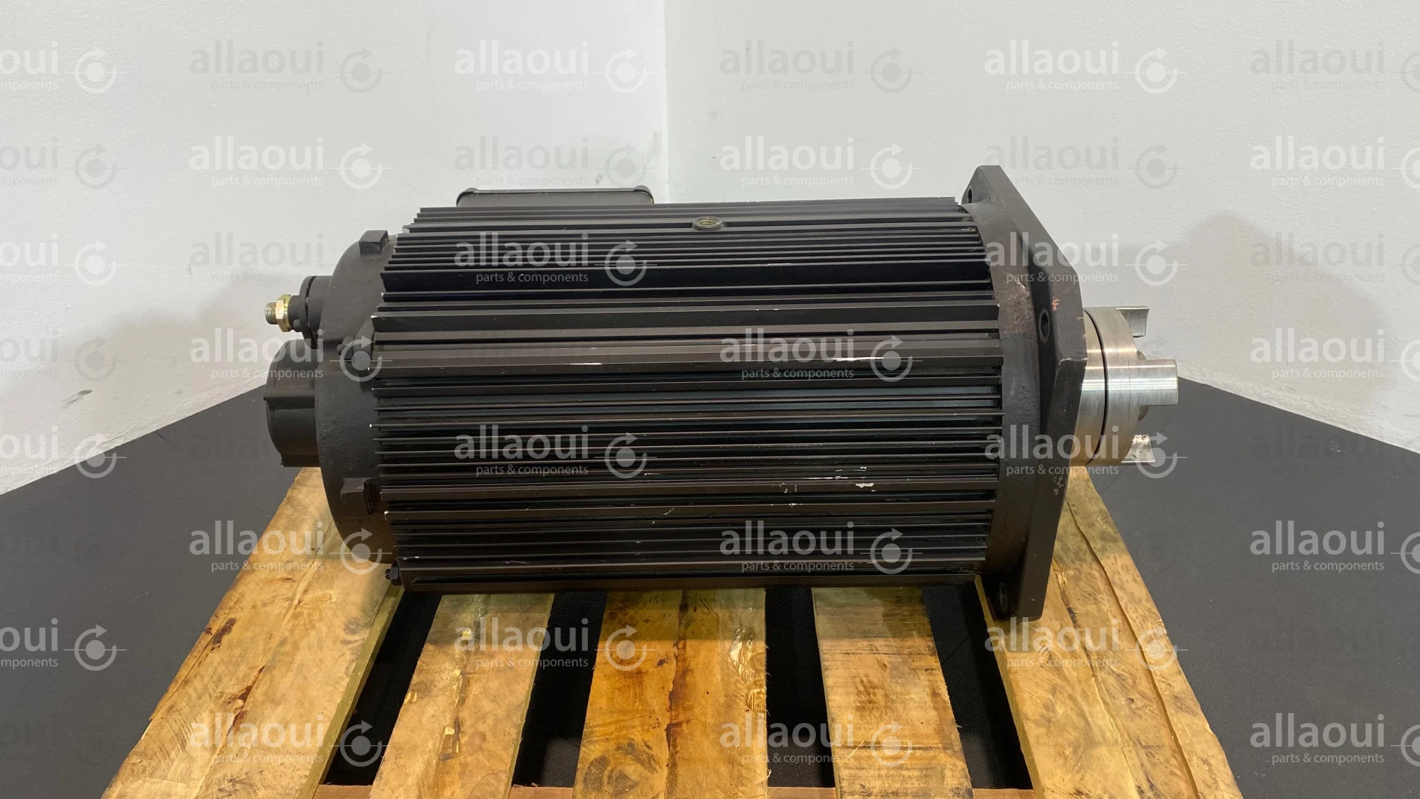 Bosch Rexroth Motor MAF160B-0200-FQ-M0-FG0-05-R1 Bosch Rexroth Motor MAF160B-0200-FQ-M0-FG0-05-R1
