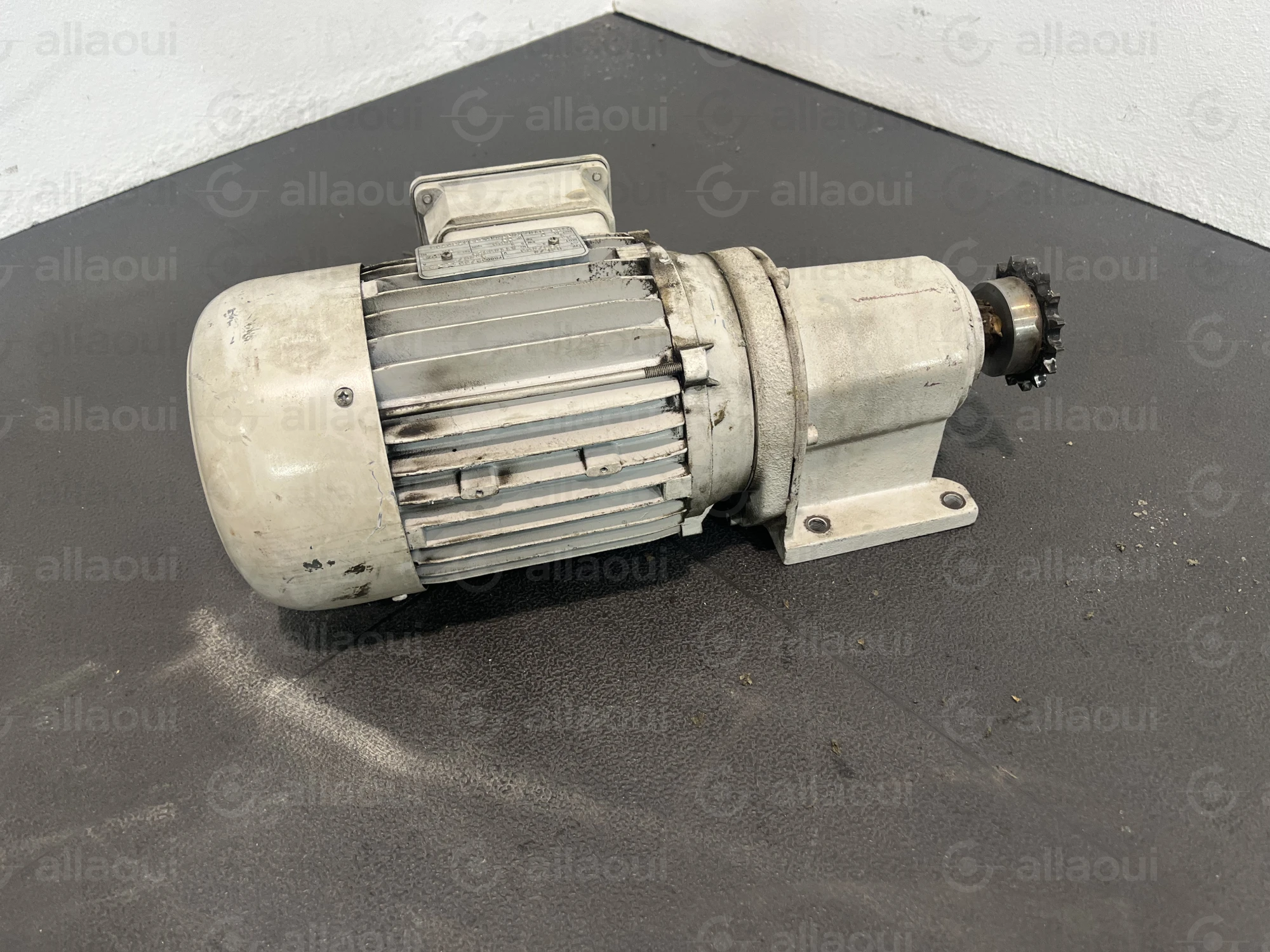 Lenze Motor 80 L /4 Lenze Motor 80 L /4