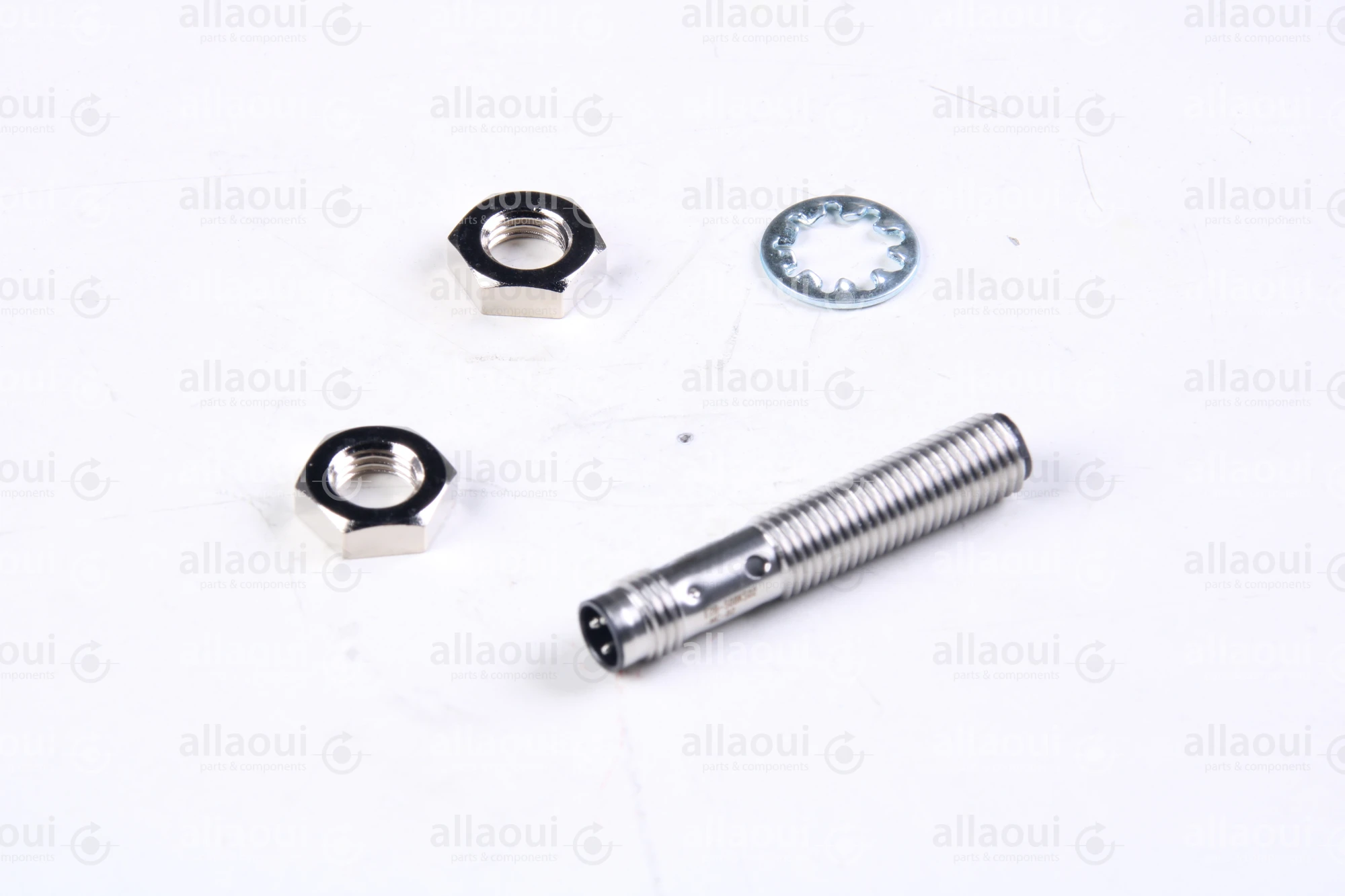 Omron Proximity Sensor E2B-S08KS-MC-B2 Omron Proximity Sensor E2B-S08KS-MC-B2