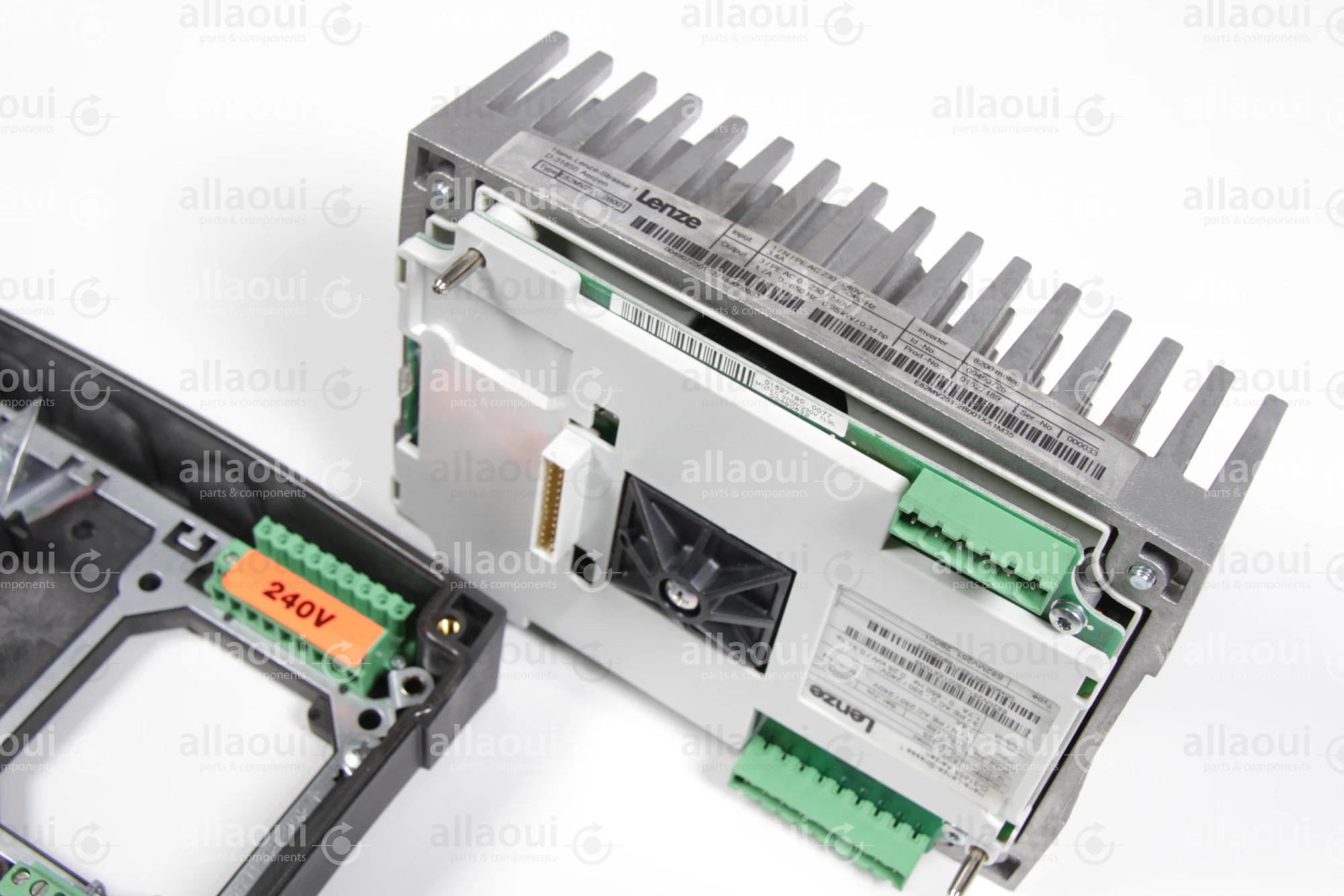 Lenze Frequency Converter E82MV251_2B001 Lenze Frequency Converter E82MV251_2B001