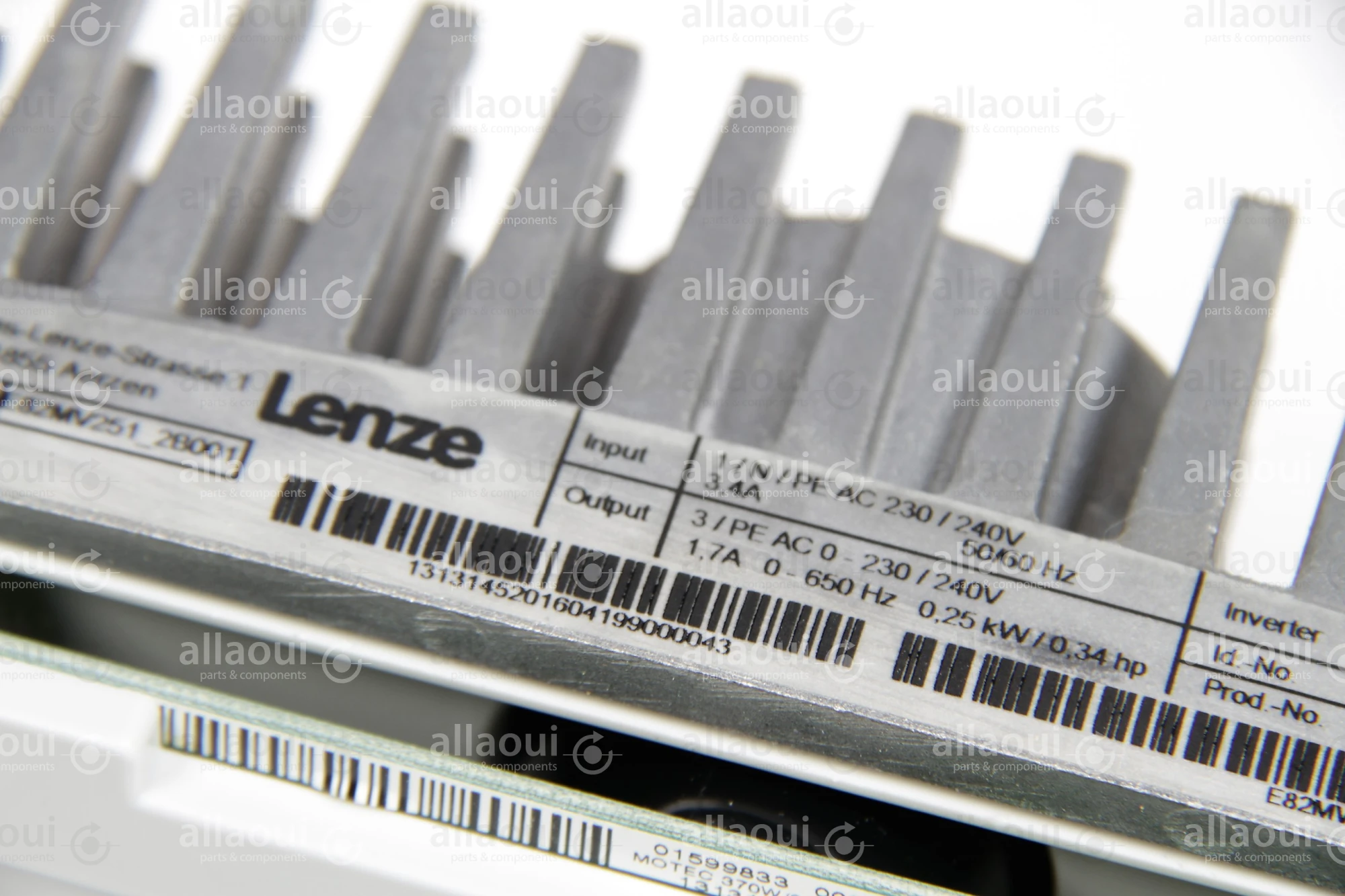 Lenze Frequency Converter E82MV251_2B001 Lenze Frequency Converter E82MV251_2B001