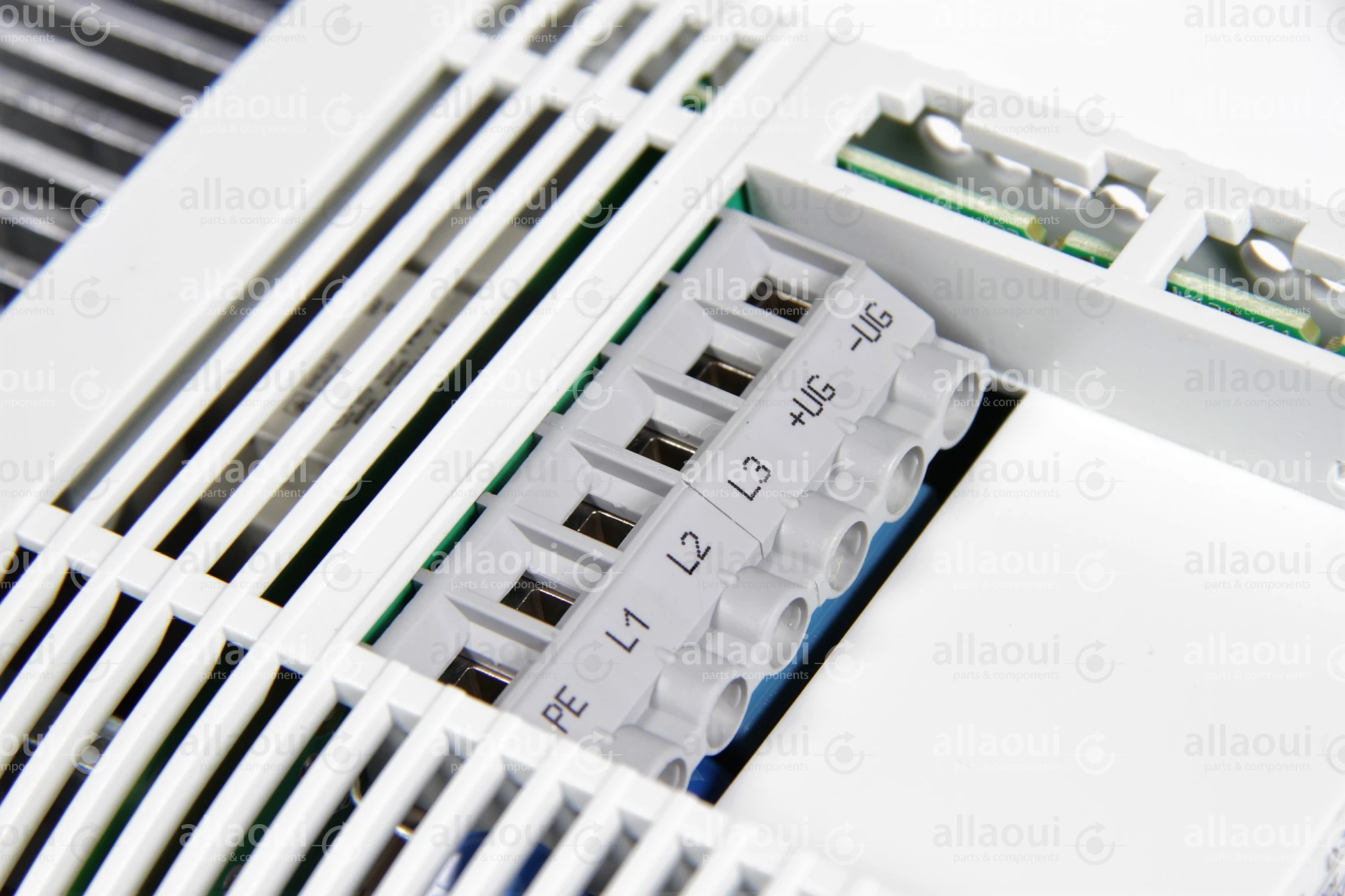 Lenze Frequency Converter E82EV552_4C E82EV552_4C Lenze Frequency Converter E82EV552_4C E82EV552_4C